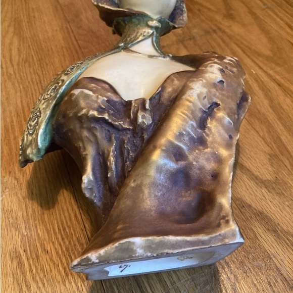 Art Nouveau Bust AMPHORA - Picture 13 of 15